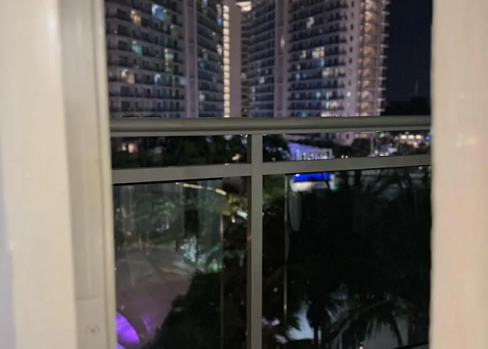 Modern With Premium View At Azure Urban Residences - Vesta *